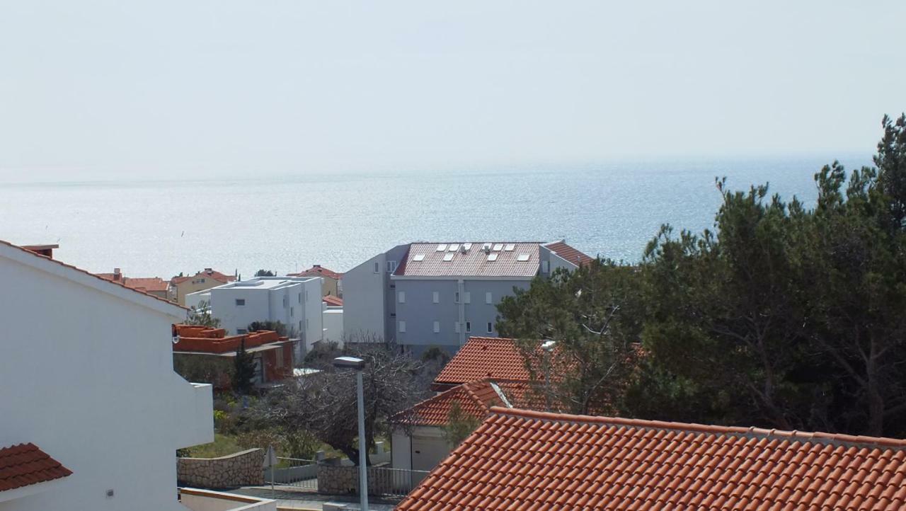 Apartment Paulina Novalja Buitenkant foto