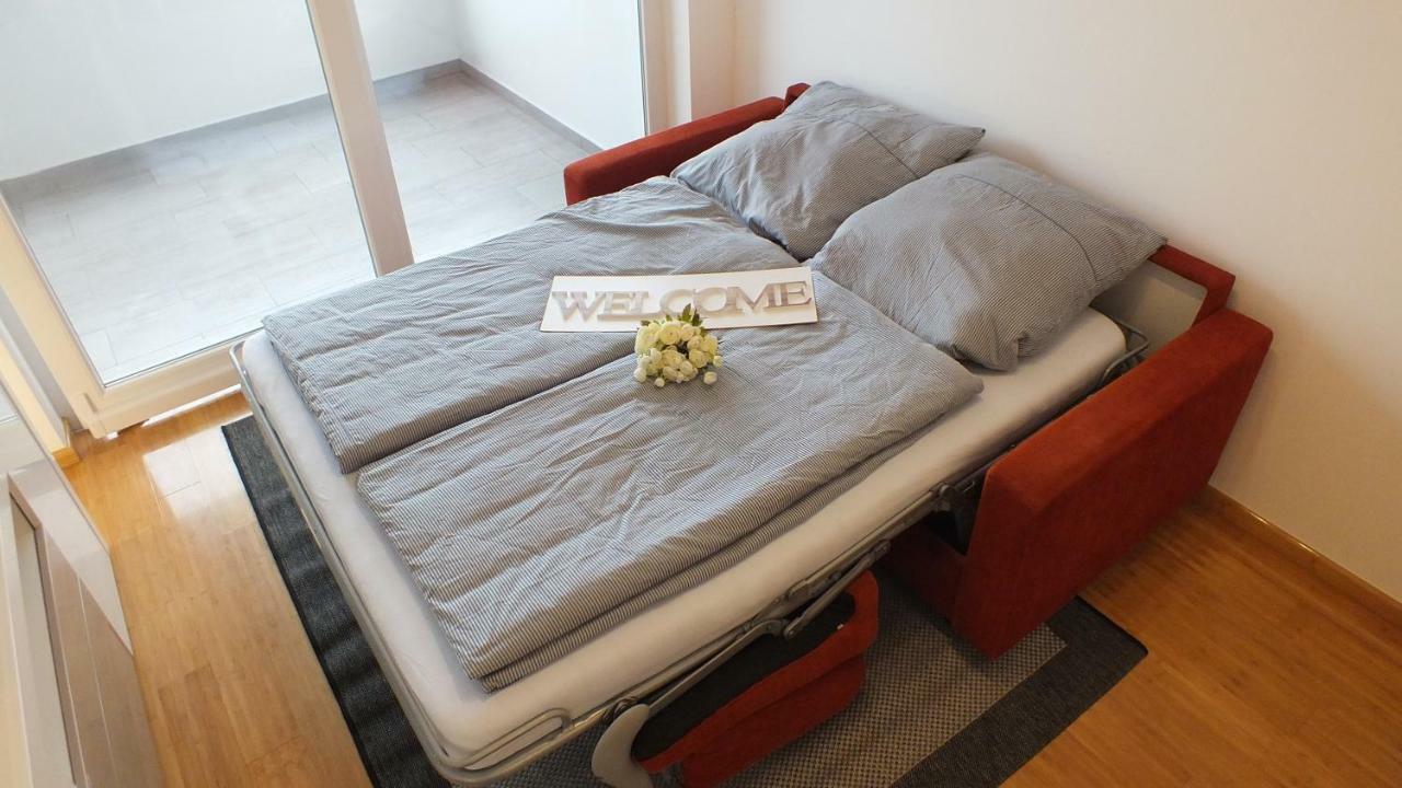 Apartment Paulina Novalja Buitenkant foto