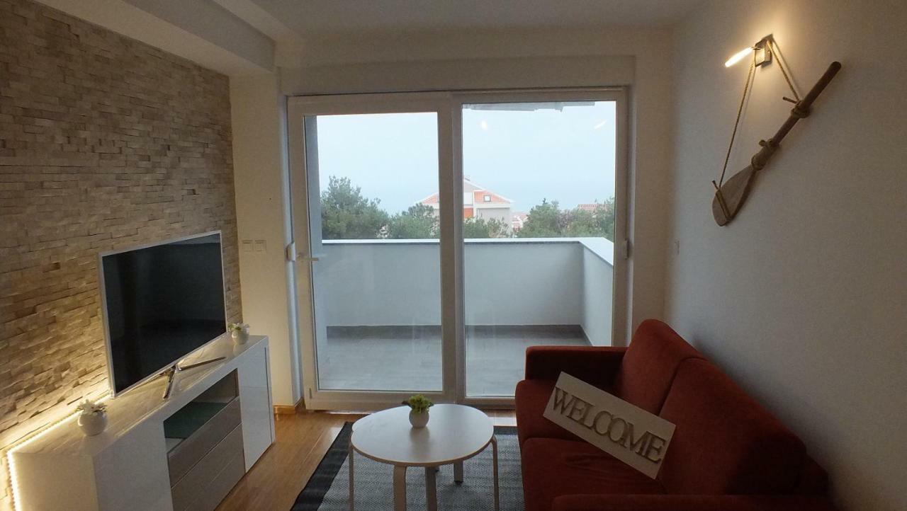 Apartment Paulina Novalja Buitenkant foto